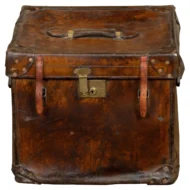 English Victorian Period 1880s Leather Hide Hat Case with Removable Divider