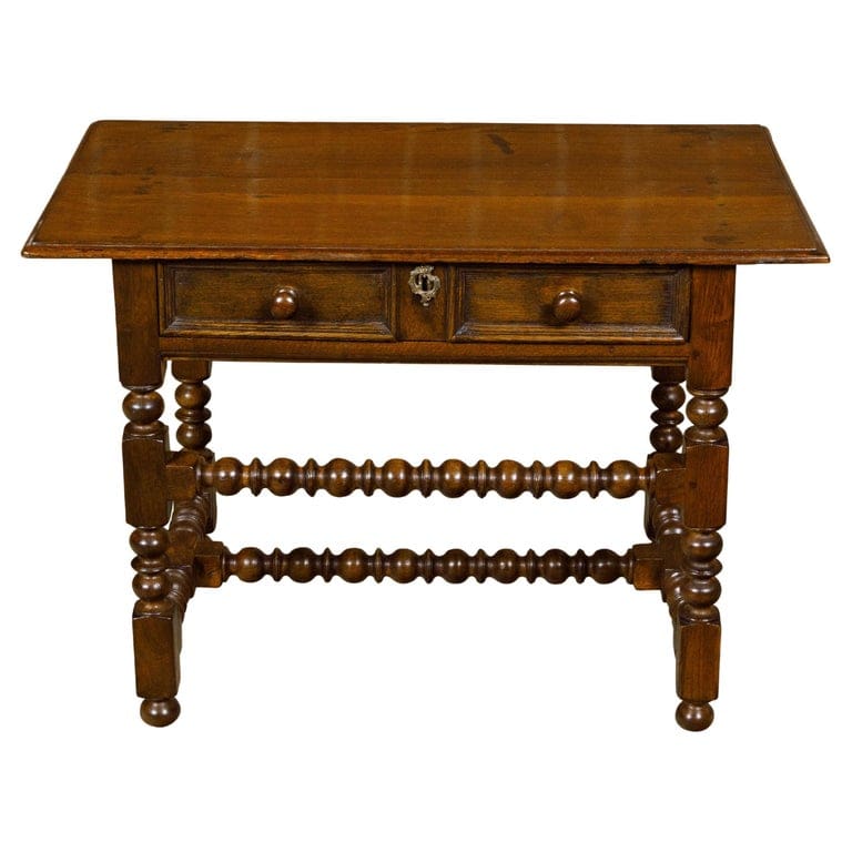 English 19th Century Oak Side Table with Carved Bobbin Legs and Single Drawer
