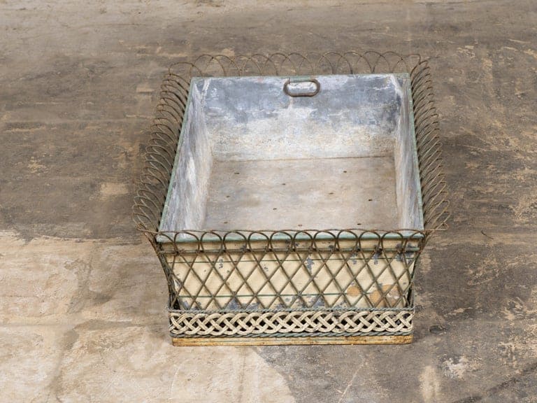 French 19th Century Tôle Planter with Decorative Wirework and Braided Detail - Image 4