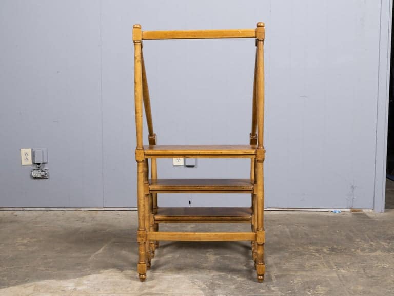 English 19th Century Walnut Library Steps with Handrail and Turned Supports - Image 3
