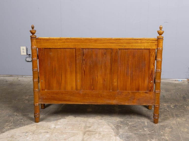 English Pine Faux Bamboo Bench with Panelled Back, Diamond Motifs - 19th Century - Image 4