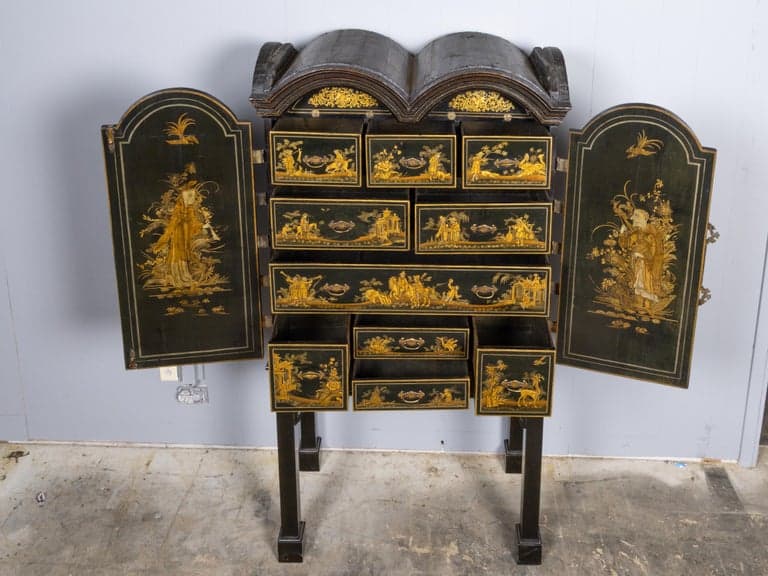 English 18th Century Japanned Chinoiserie Cabinet on 19th Century Stand - Image 7