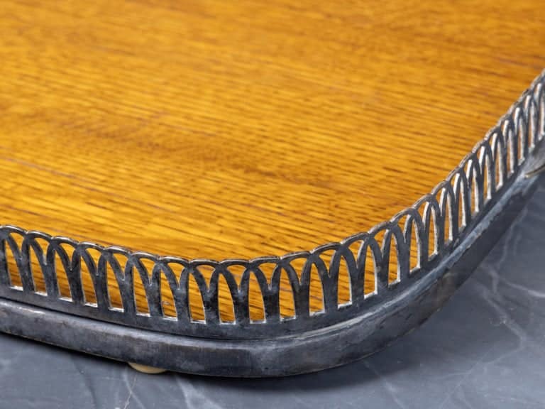 English 19th Century Oak Serving Tray with Pierced Metal Gallery and Handles - Image 4