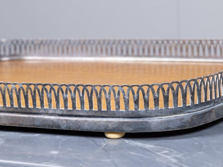 English 19th Century Oak Serving Tray with Pierced Metal Gallery and Handles - Image 8