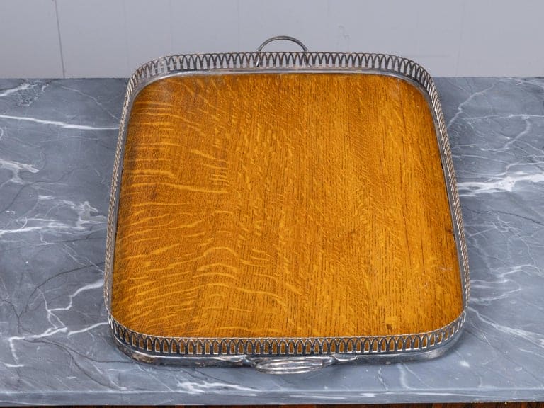 English 19th Century Oak Serving Tray with Pierced Metal Gallery and Handles - Image 10