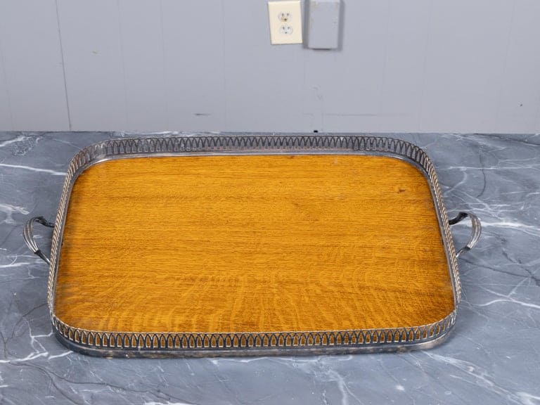 English 19th Century Oak Serving Tray with Pierced Metal Gallery and Handles - Image 11