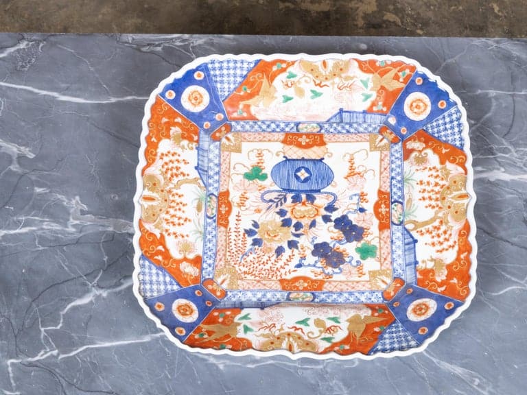 19th Century Japanese Imari Porcelain Scalloped Square Platter, Meiji Period - Image 4