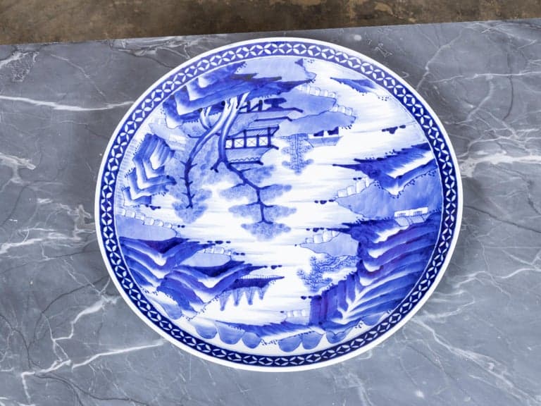 19th Century Chinese Qing Dynasty Blue and White Porcelain Charger - Image 4