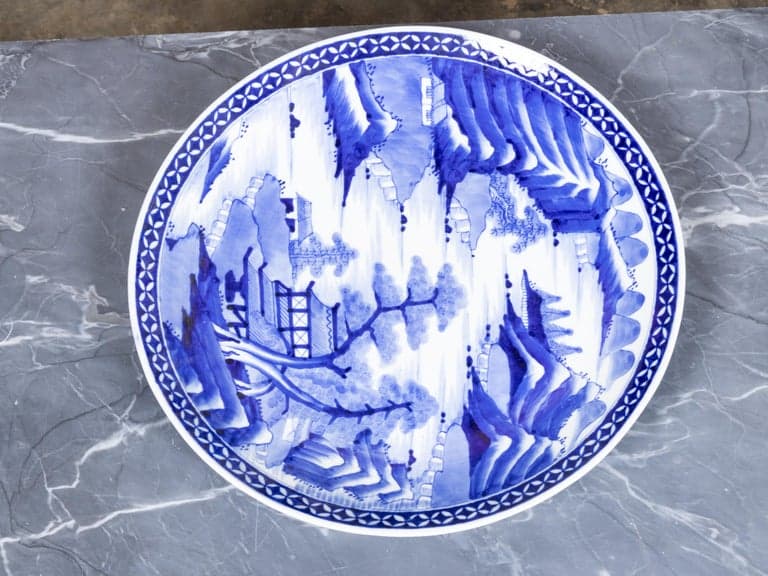 19th Century Chinese Qing Dynasty Blue and White Porcelain Charger - Image 3