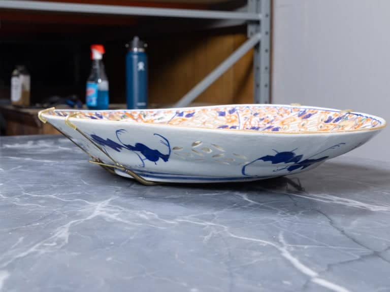 19th Century Japanese Imari Porcelain Oval Charger with Floral and Bamboo Decor - Image 6