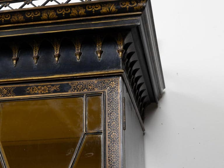 English 19th Century Japanned Chinoiserie Black Lacquered Display Cabinet - Image 21