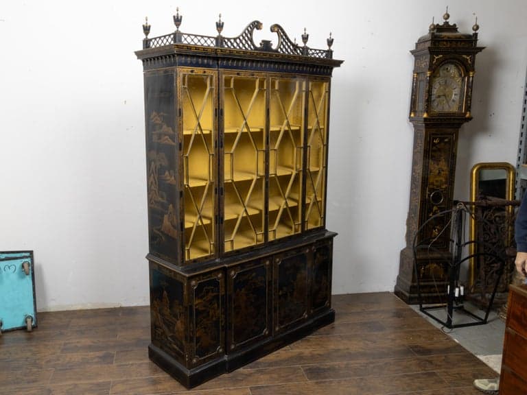 English 19th Century Japanned Chinoiserie Black Lacquered Display Cabinet - Image 6