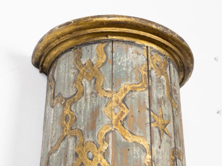 Pair of 18th Century Italian Painted and Giltwood Architectural Semi-Columns - Image 8