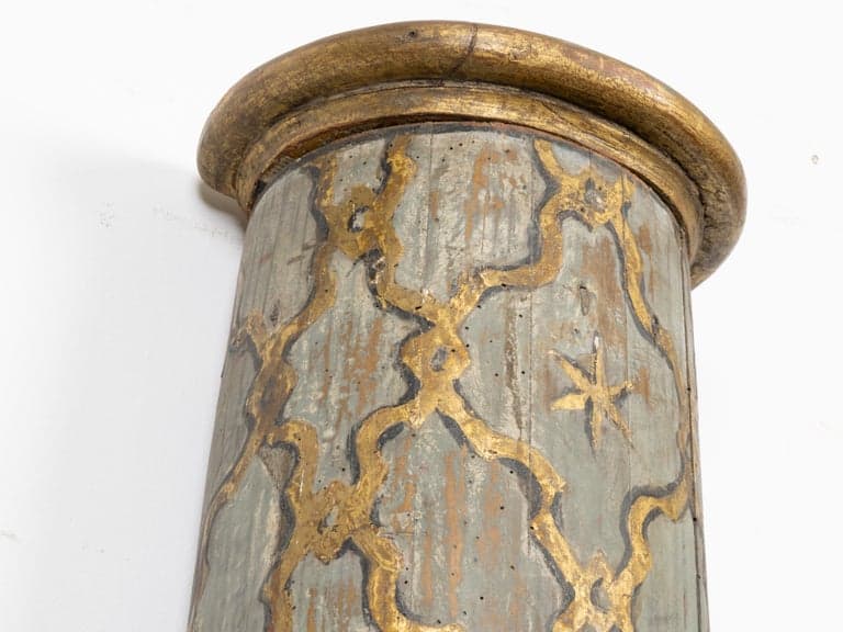Pair of 18th Century Italian Painted and Giltwood Architectural Semi-Columns - Image 7