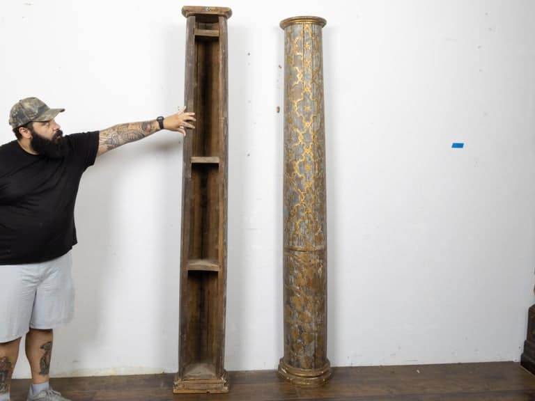 Pair of 18th Century Italian Painted and Giltwood Architectural Semi-Columns - Image 5